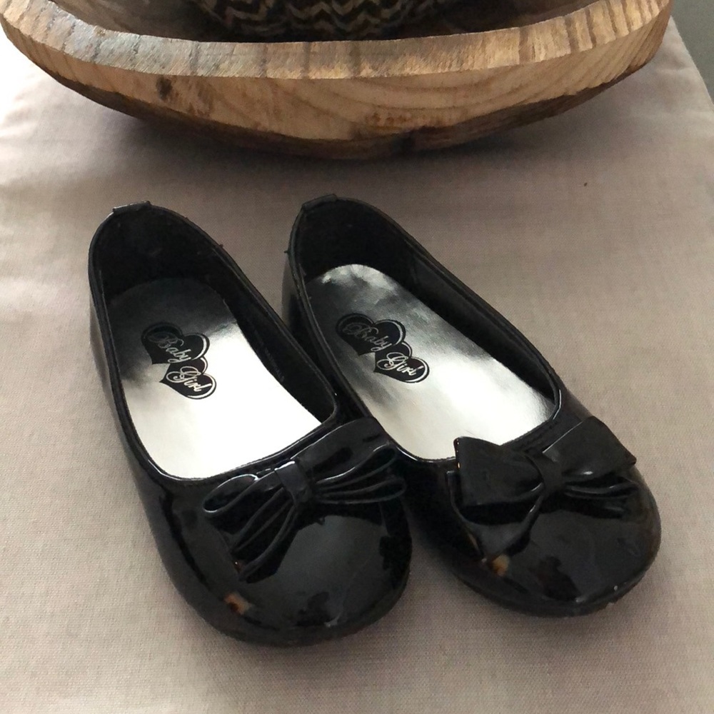 Shiny Black Shoes, toddler 8